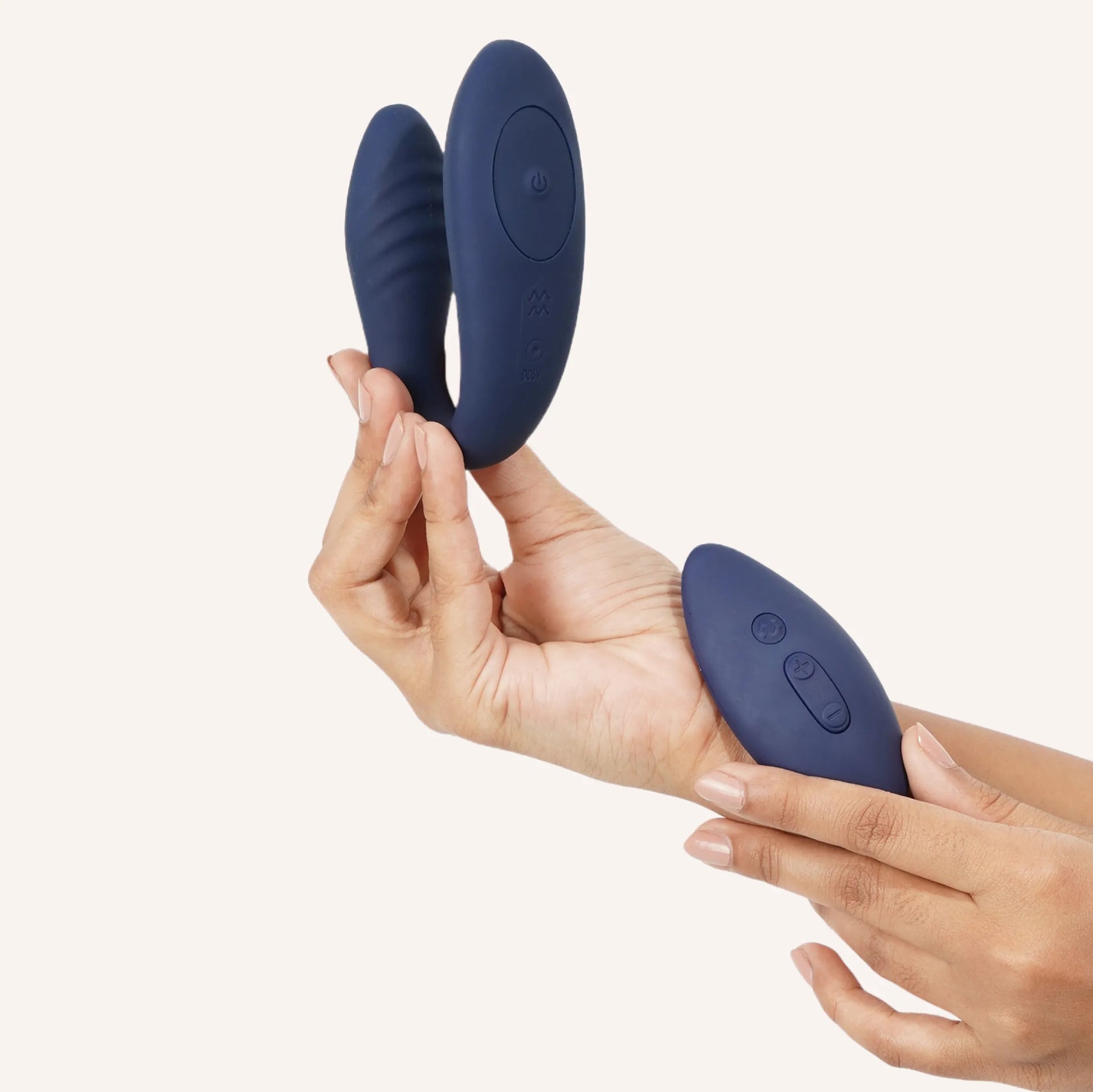 MyMuse Link Remote Controlled Massager | Hands-Free, Dual Use MyMuse Link Remote Controlled Massager | Hands-Free, Dual Use